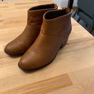Toms brown booties